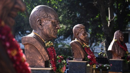 Ramnath Goenka bust among 17 unveiled in Mumbai garden as city honours its illustrious