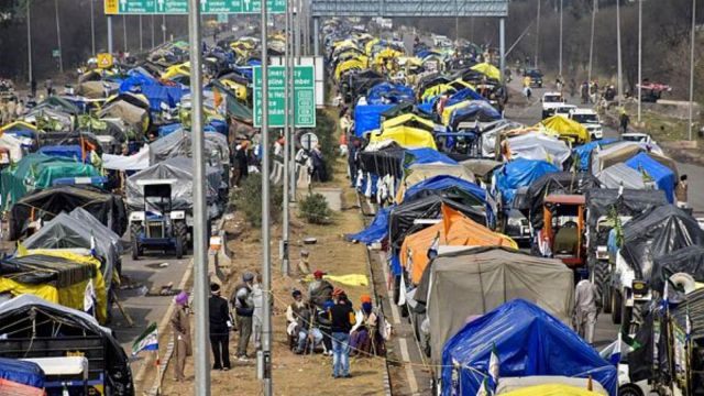 Can’t use tractor-trolleys to go to Delhi, HC tells protesting farmers
