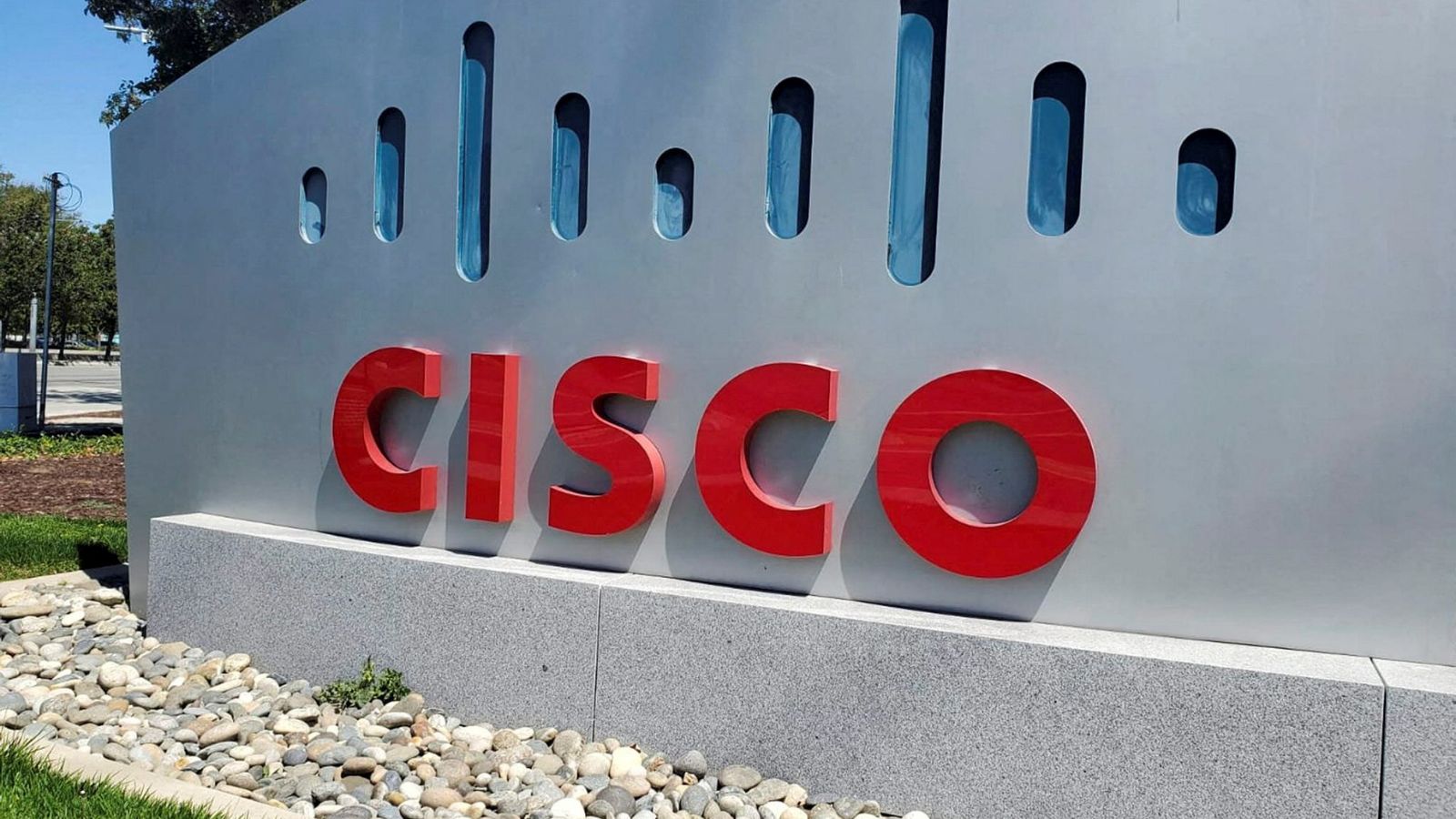 Cisco to cut thousands of jobs as it seeks to focus on high growth