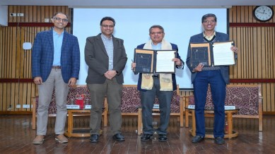 iit kanpur alumnus