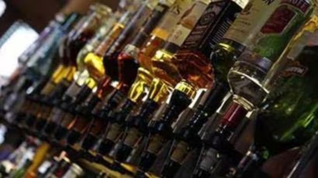 The association claimed the long-drawn ban on liquor sale would cause business losses to hotels and bars in the city.