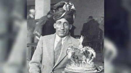 Sultan Khan with the British championship trophy. 3 September 1932