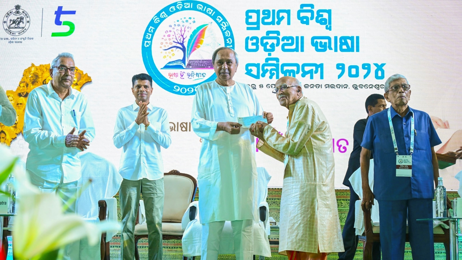 Таблица временных форм в английском языке. Before every load. Мемы про арсенал 2023. Арсенал мемы. Before every load.