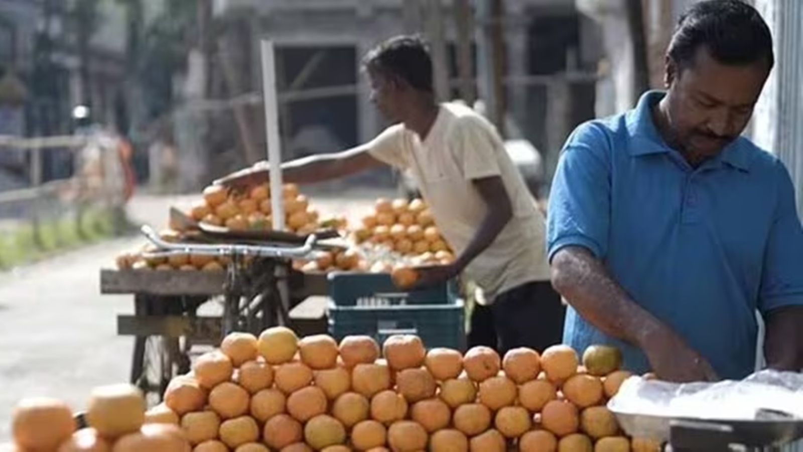 PM-SVANidhi Boosted Annual Income Of Street Vendors By Rs 23,000: Study ...