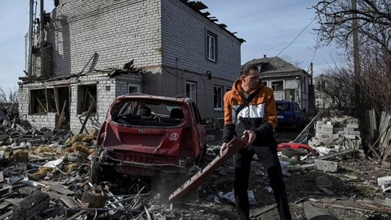 Ukraine military confirms retreat from eastern village Ukraine military confirms retreat from eastern village