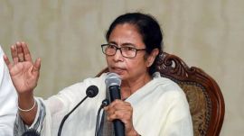 Cooking gas cylinder price to reach Rs 2,000 if BJP returns to power: Mamata