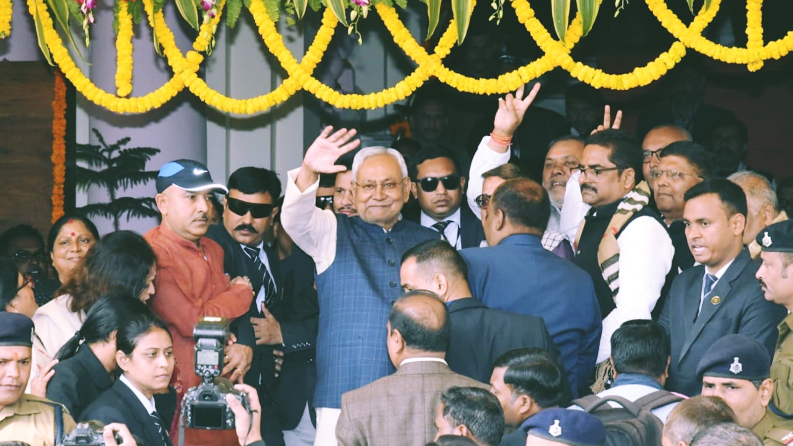 Assembly session begins with Nitish Kumar govt all set to face no trust vote