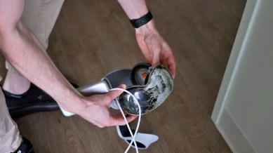 apple vision pro drop test featured