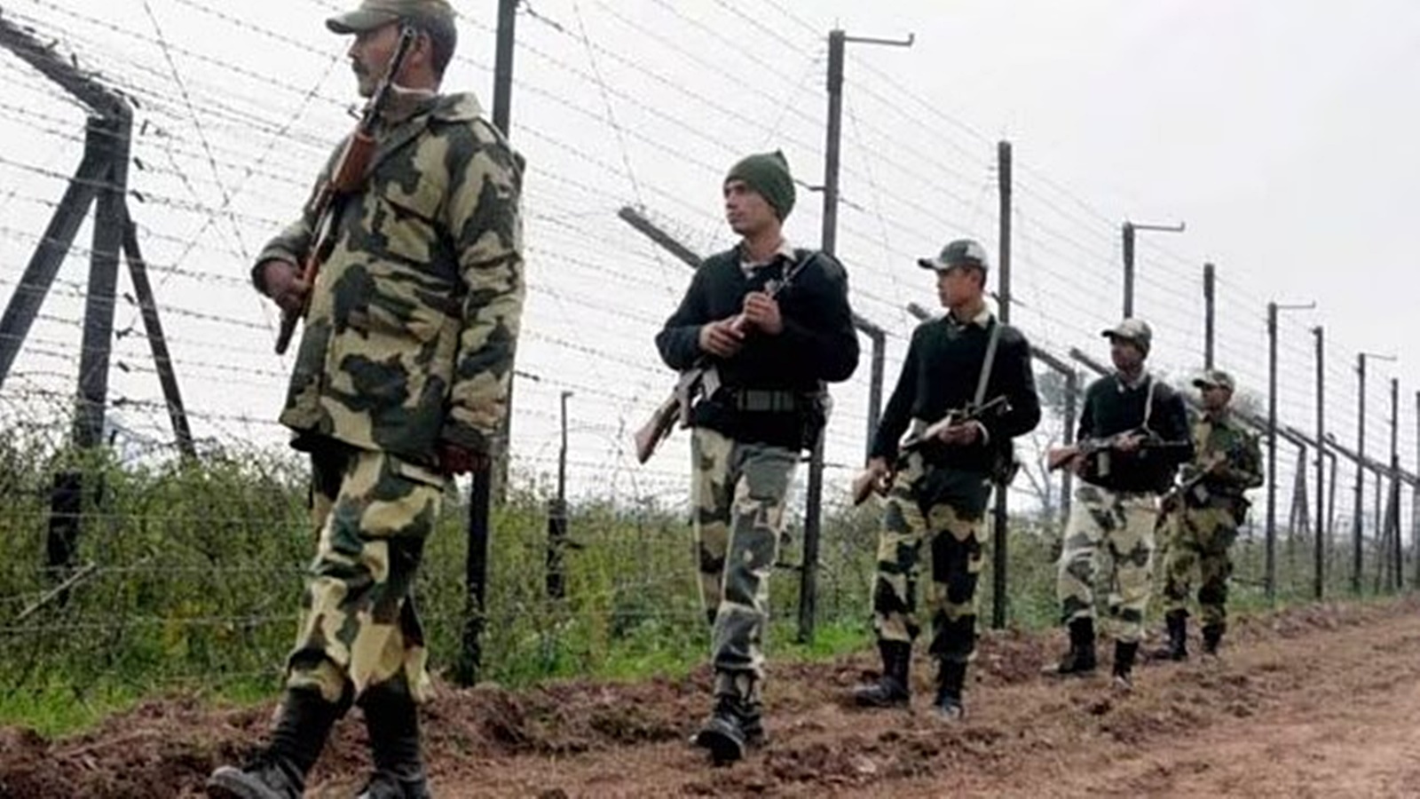 Govt to fence entire Indo-Myanmar border to enhance surveillance: Amit ...