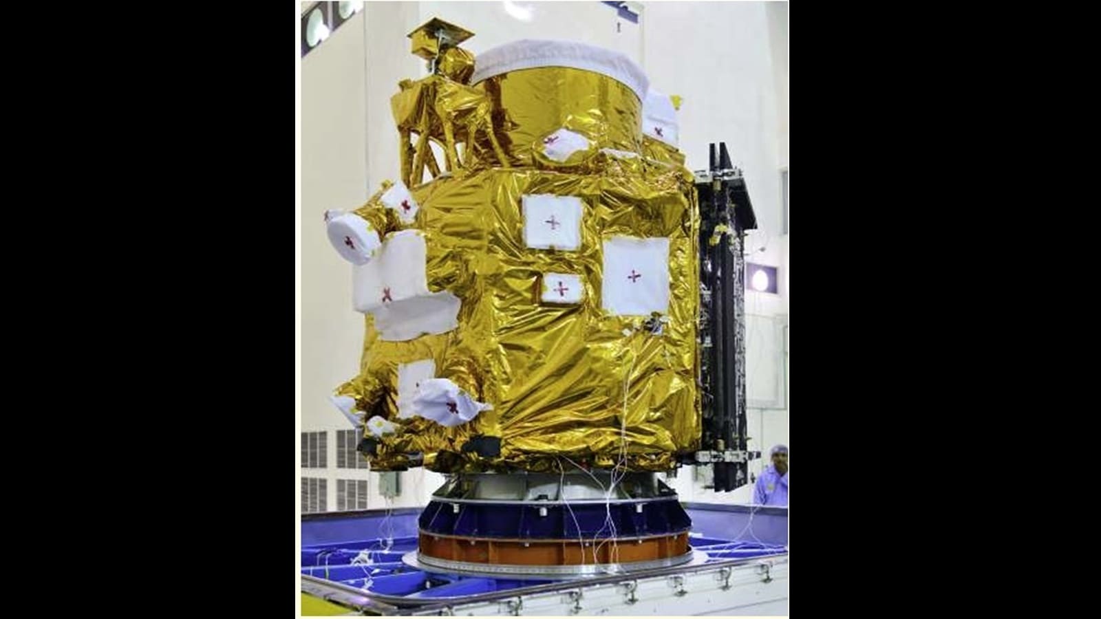 ISRO successfully de-orbits remote sensing satellite Cartosat-2 ...