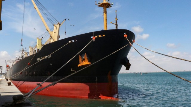 Greek ship attacked in Red Sea by Houthis arrives in Aden