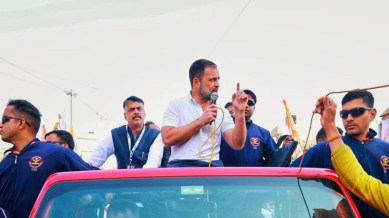 Congress leader Rahul Gandhi addressing a rally in Sarkanda Chowk, Godda. (Screengrab)