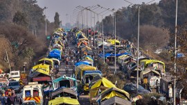 Union ministers hold third round of talks with farmers, Mann roped in