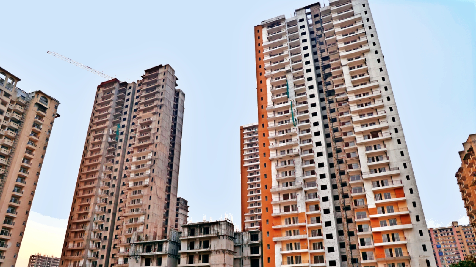 Two months since Amitabh Kant relief package for stalled legacy projects, first registry yet to take place in Noida - Vimarsana News