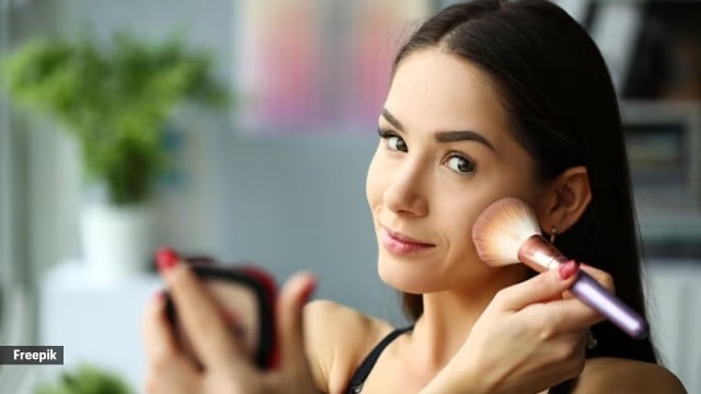 Does makeup harm your skin? It’s more complex than you think  Life 