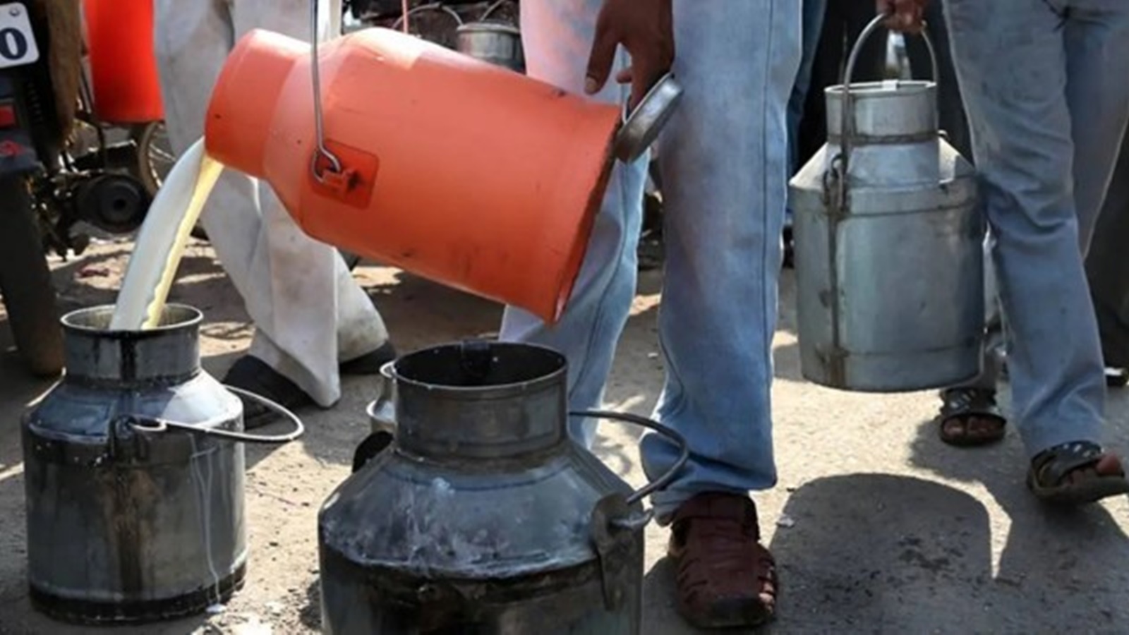 Telangana official arrested for diverting Rs 65 lakh meant to provide milk to tribal children - Vimarsana News