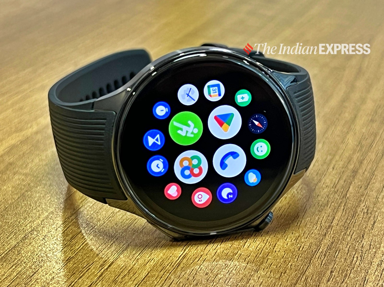 OnePlus Watch 2 Review: Chic Smartwatch With Fitness Band Battery Life ...