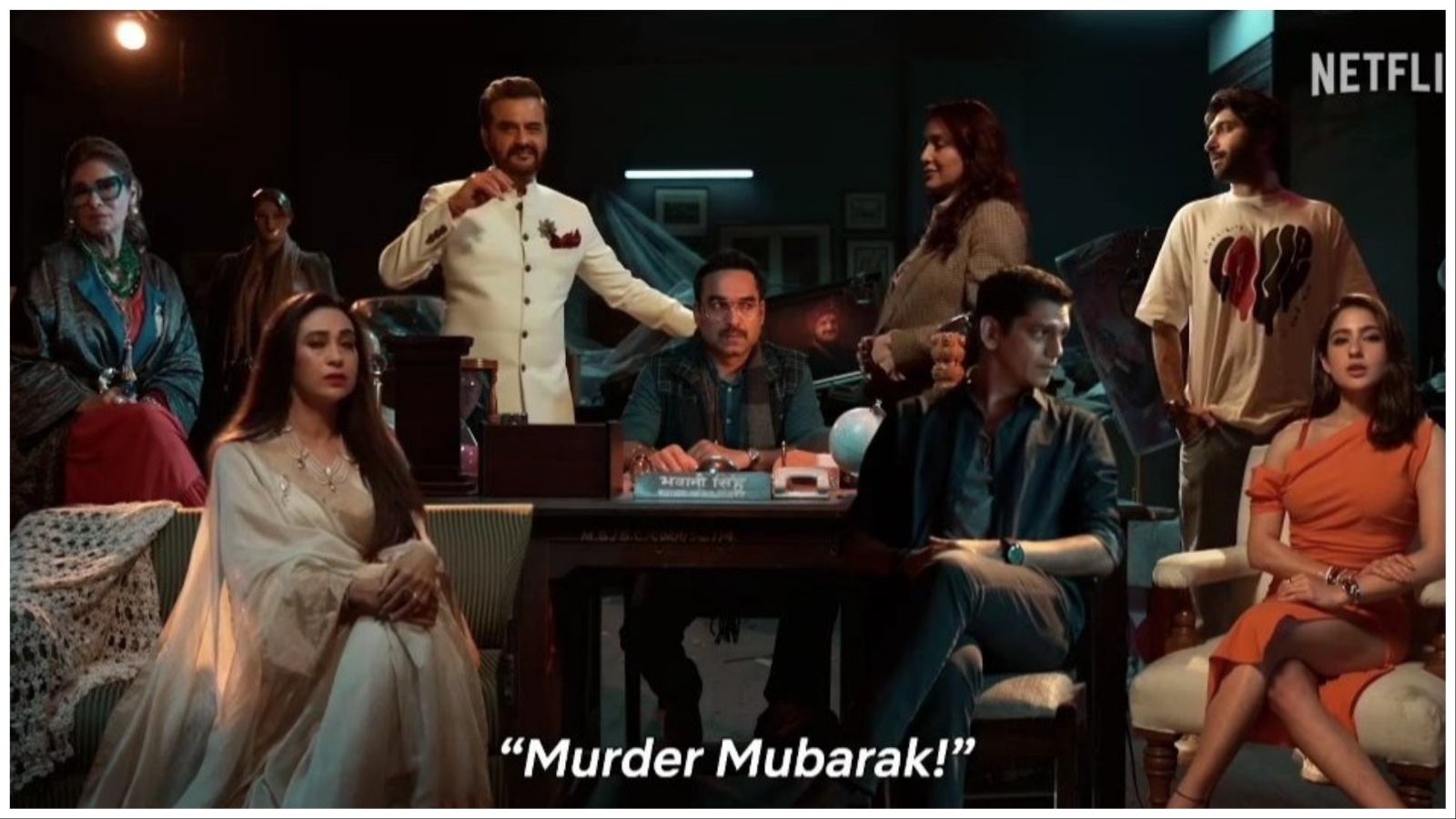 Karisma Kapoor said 'No' to these 2 big movies starring Shah Rukh Khan.  Here are 5 films the Murder Mubarak star rejected