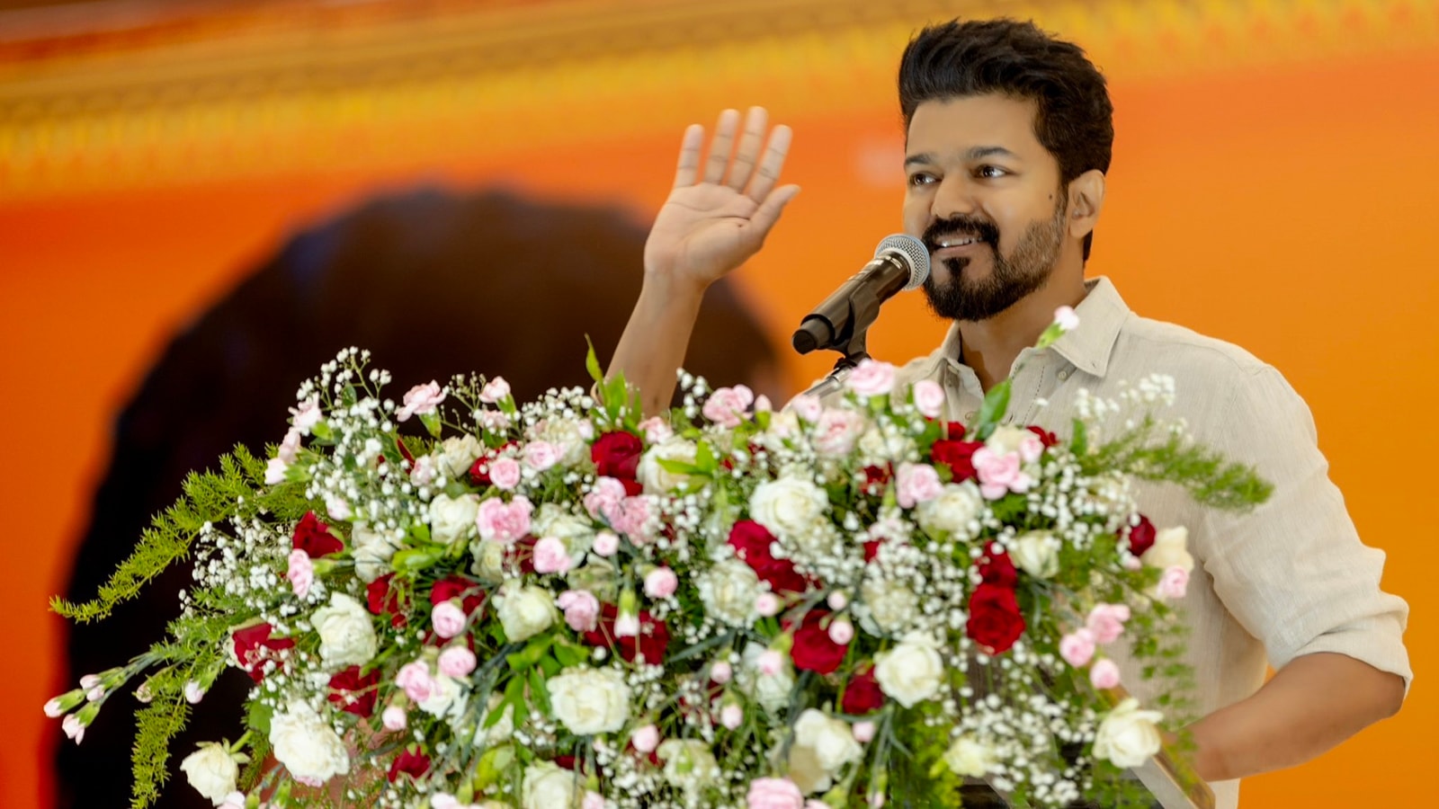 With massive fanbase and distinctive approach, superstar Vijay seeks to  make a splash in Tamil politics | India News - The Indian Express