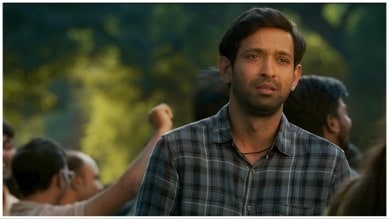 Still photo of Vikrant Massey from his 12th failure.