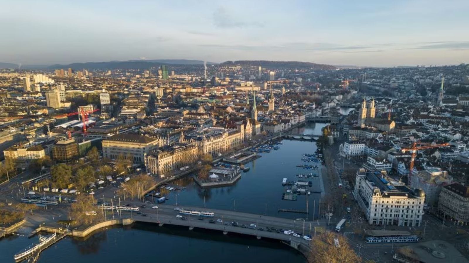 zurich-steps-up-security-at-jewish-sites-after-possible-antisemitic