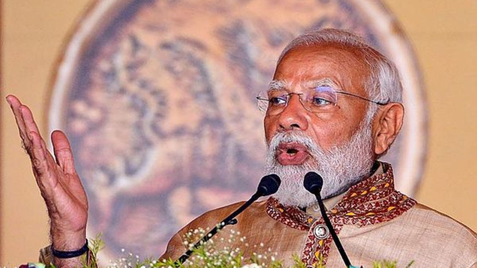 Inside Track by Coomi Kapoor: Real power centre - Vimarsana News