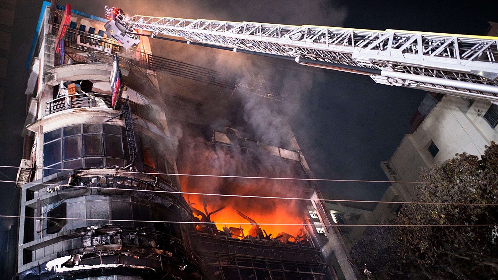 Bangladesh building fire kills at least 43, injures dozens | World News -  The Indian Express