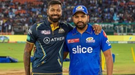 Hardik Pandya (left) has replaced Rohit Sharma as Mumbai Indians captain. (File)
