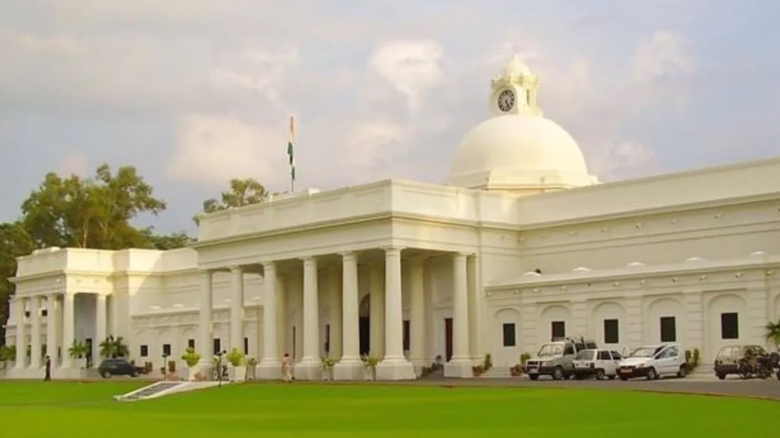 Industrial internships, exit option and more: IIT Roorkee revises post graduate curriculum - Vimarsana News