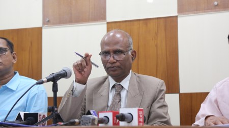 Lok Sabha elections 2024, Maharashtra LS polls date, Lok Sabha polls date announced, maharashtra politics, Maharashtra SWOT annalysis, S Chockalingam press conference, Lok Sabha polls, indian express news