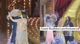 Mukesh Ambani-Nita Ambani; Ananta Ambani-Radhika Merchant put up a dance performance for