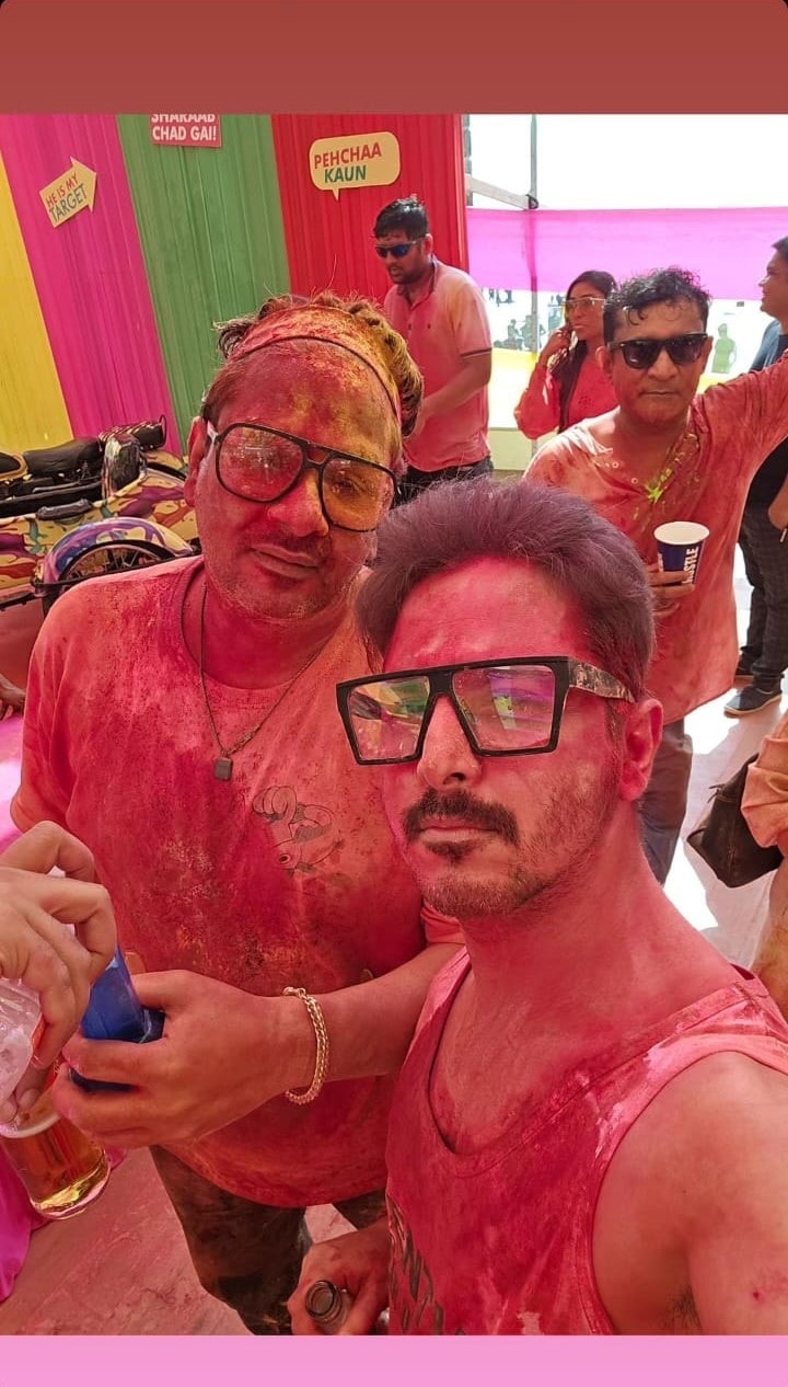 Triptii Dimri Poses With Rumoured Beau Sam Merchant At Holi Party In ...