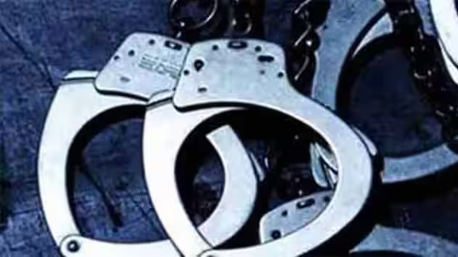 Vadodara cop, friend booked for ‘obstructing police from discharging ...