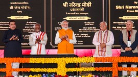 PM Modi launches highway projects, Narendra Modi, Gujarat highway projects, Gujarat development schemes, centres highway project, Nitin Gadkari, indian express news