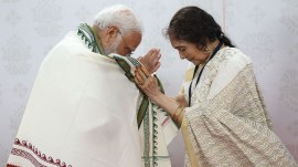 PM Narendra Modi with actor Vyjayanthimala in Chennai, Monday. The PM arrived in Tamil Nadu from Telangana. PTI Modi counter to Lalu jibe: ‘140 cr people of country are my family’