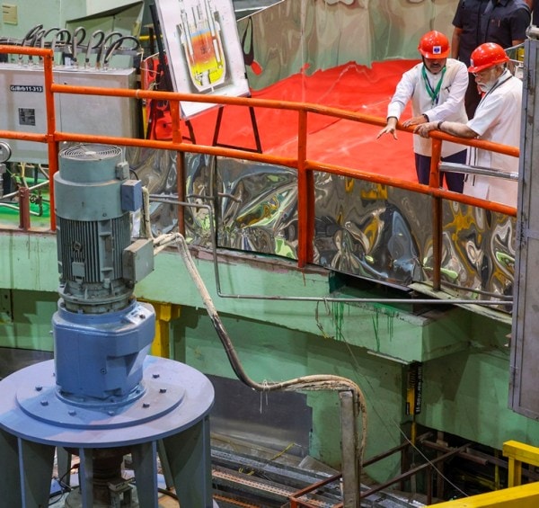 Prime Minister Narendra Modi witnesses initiation of core loading of Indias indigenous Prototype Fast Breeder Reactor, at Kalpakkam in Tamil Nadu, Monday, March 4, 2024.