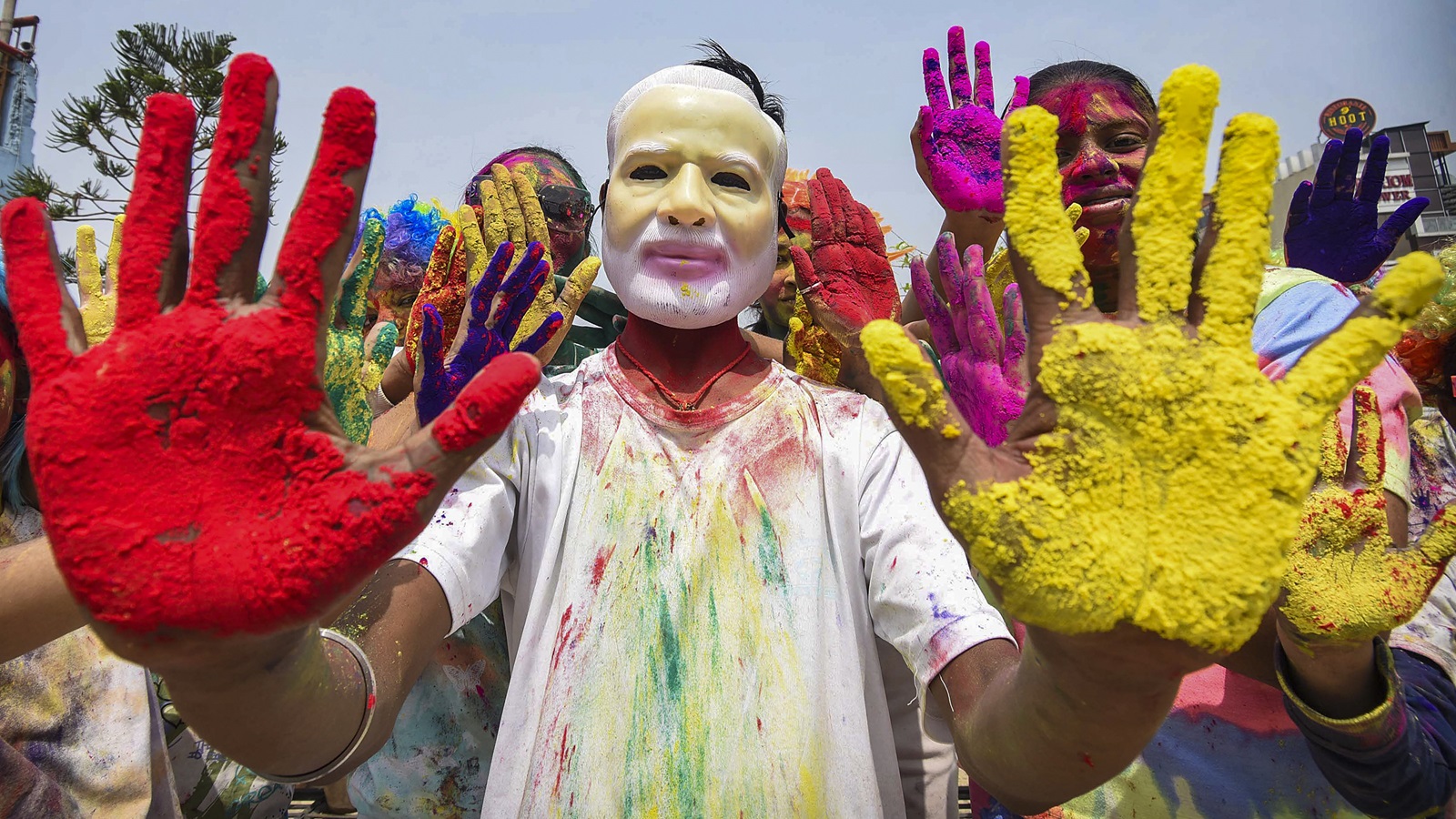 Holi 2024 With Holika Dahan People Kickstart Festival Of Colours India News News The