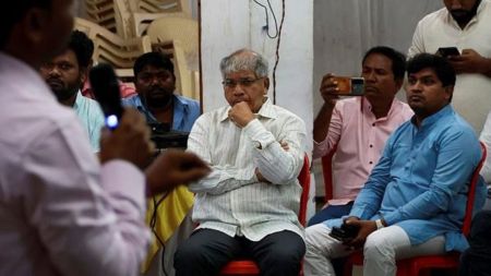 Prakash Ambedkar, VBA , LS polls
