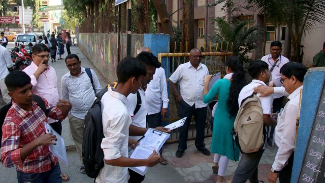 RBSE Class 8 exam guidelines: Candidates must reach the exam hall well in advance.