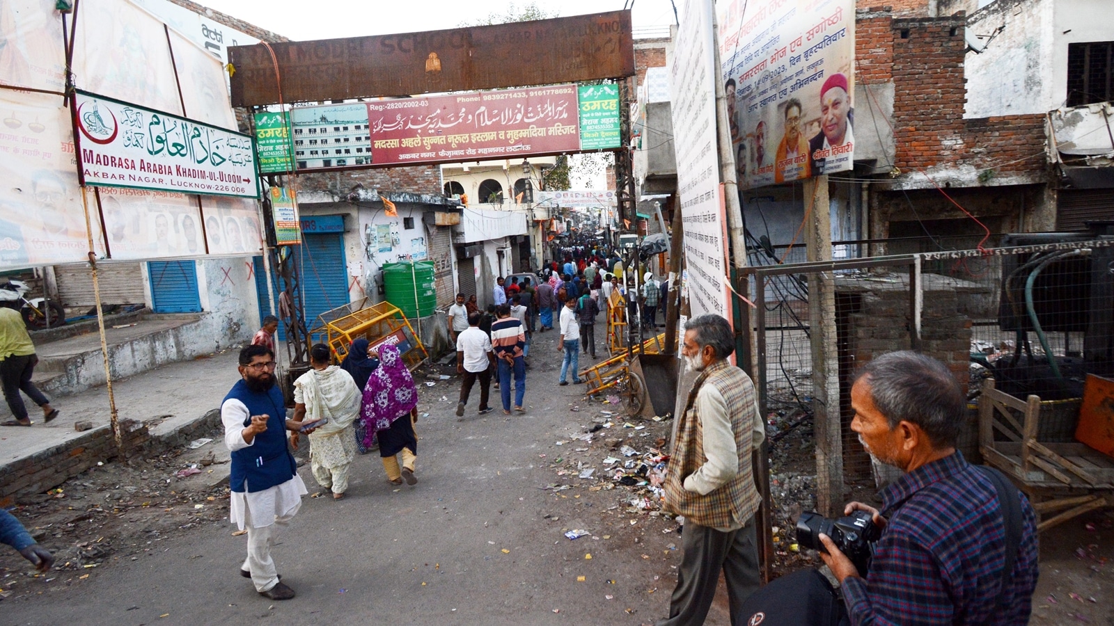 Stones hurled at police during demolition drive in Lucknow | Lucknow ...