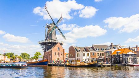 Netherlands: Top country with the easiest work visa process for Indians (Source: Canva)