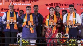 Irani calls on Rahul Gandhi for a ‘UPA rule vs Modi govt’ debate