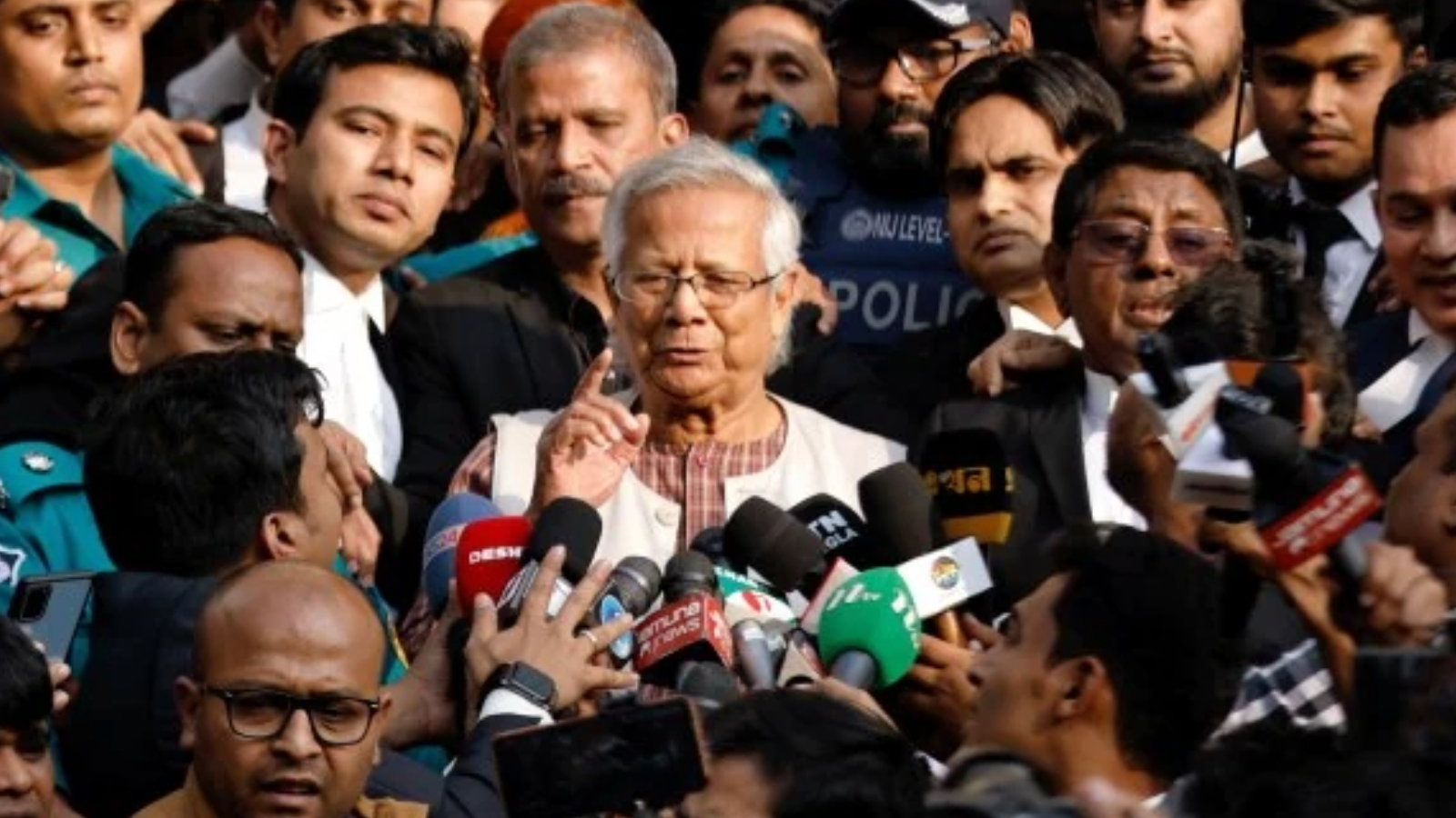 Bangladesh Crisis Live Updates: Interim govt headed by Nobel laureate Yunus  to take oath tomorrow | India News - The Indian Express