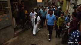 kolkata building collapse