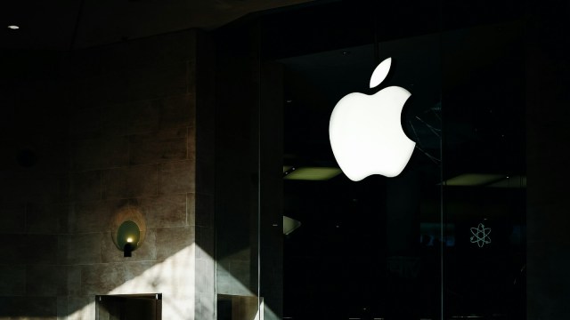 apple logo