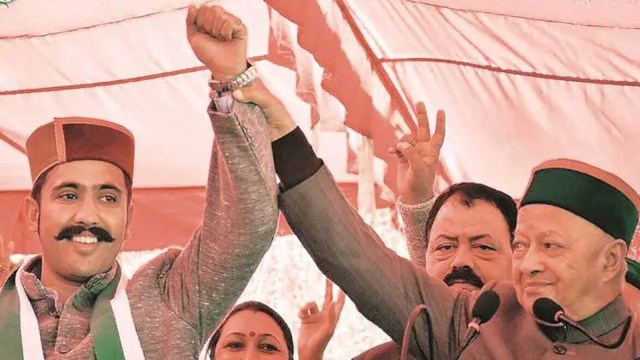 Former chief minister of Himachal Pradesh Virbhadra Singh with Vikramaditya Singh. (File Photo)