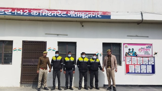Noida guard held, delhi police arrested four guards, delhi parking dispute, viral video, Paras Tiera housing complex, indiane express news