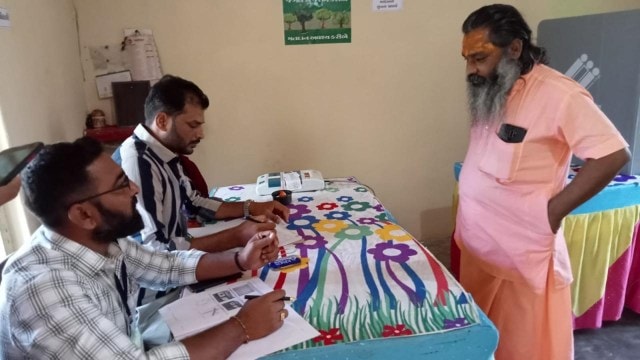 Gujarat Lone voter, Election Commission of India, ECI special polling set up, ECI Special polling stations, Bengal LS polling date, who is Mahant Haridasji Udasin, ECI arrangements for lone voter, Odisha Assembly Elections 2024, Andhra Pradesh Assembly Elections 2024, Arunachal Pradesh Assembly Elections 2024, Sikkim Assembly Elections 2024