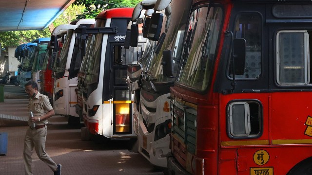 maharashtra bus, stone pelting, indian express
