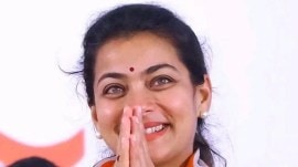 Praniti Shinde, Solapur LS seat, congress solapur candidate, Congress ideology, Lok Sabha elections, Sushil Kumar Shinde, indian express news